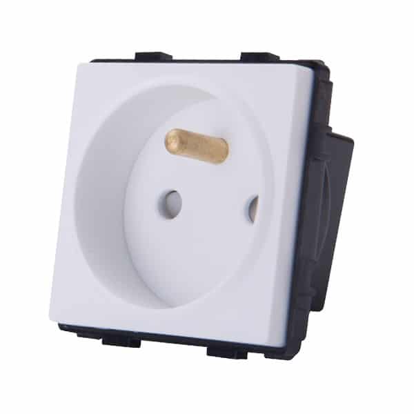 I LumoS White French 16A EU Unswitched Socket Module