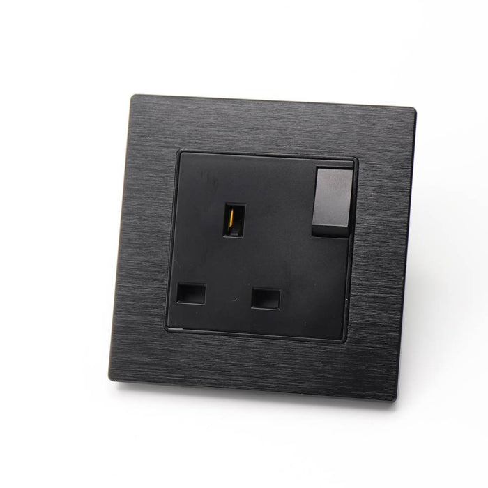 I LumoS Luxury Vertical Switch Brushed Frame UK 13A Plug Single Socket