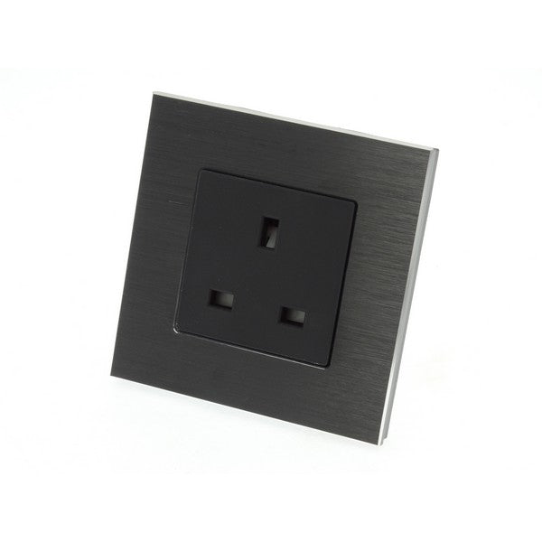 I LumoS Luxury Unswitched Black Brushed Aluminium UK 13A Plug Single Socket