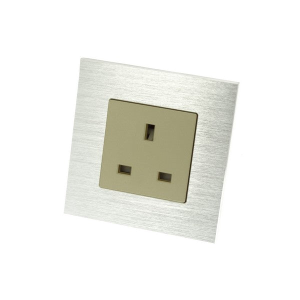 I LumoS Luxury Unswitched Silver Brushed Aluminium UK 13A Plug Single Socket